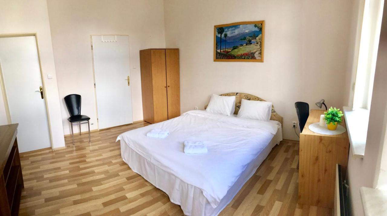 Pension Majovka Cheb Bagian luar foto