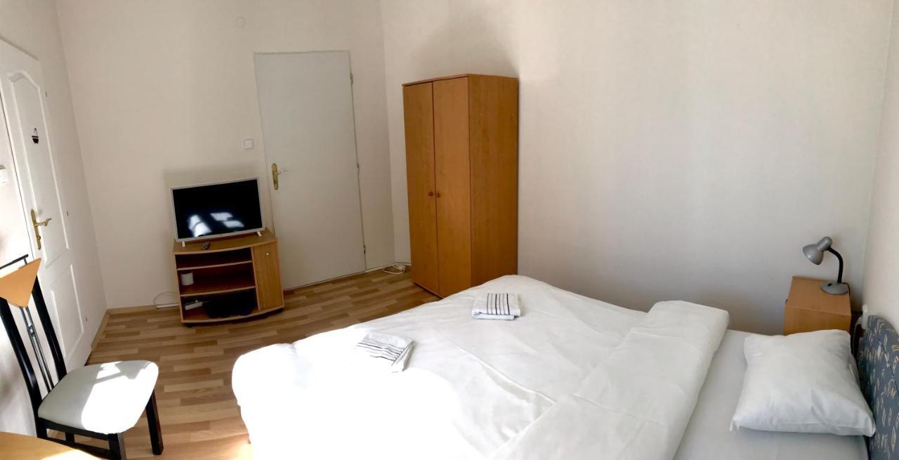 Pension Majovka Cheb Bagian luar foto