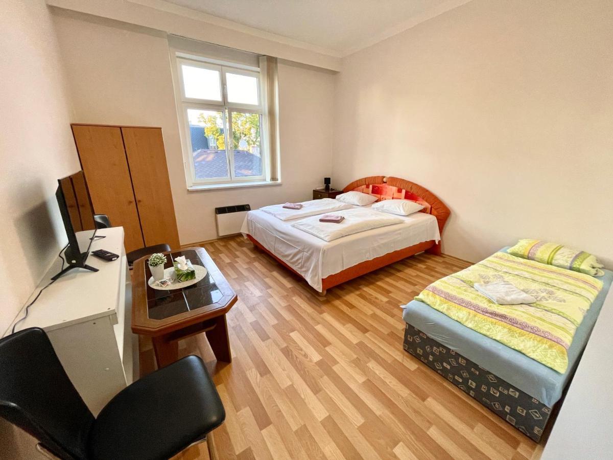 Pension Majovka Cheb Bagian luar foto